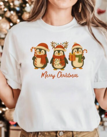 3 Penguin , Christmas 2025 T-shirt