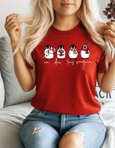 Undeux Penguin , Christmas 2025 T-shirt